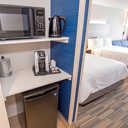 Holiday Inn Express - Red Deer North By Ihg Εξωτερικό φωτογραφία